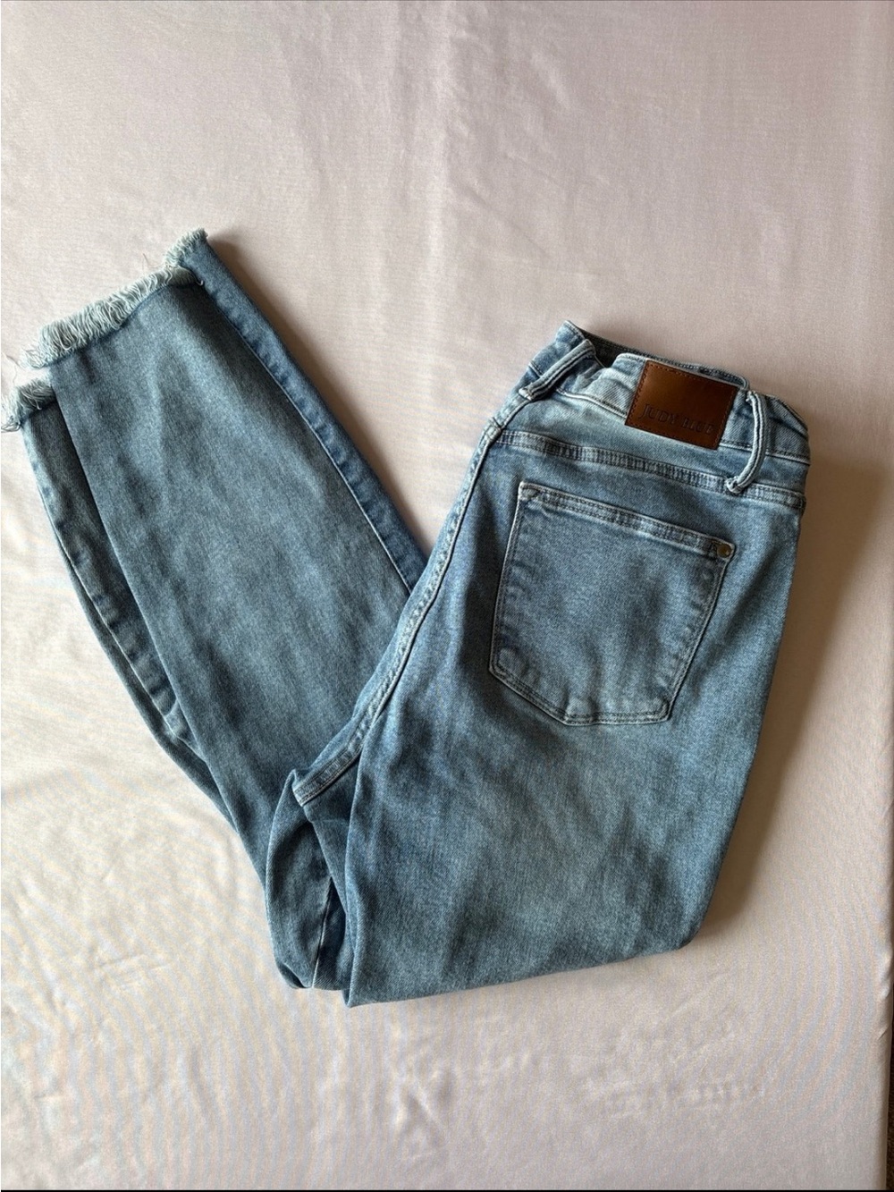 Judy Blue Light Wash Straight Leg Jeans